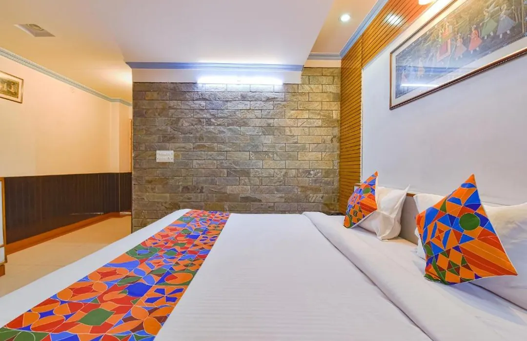 Fabhotel Fly View-1